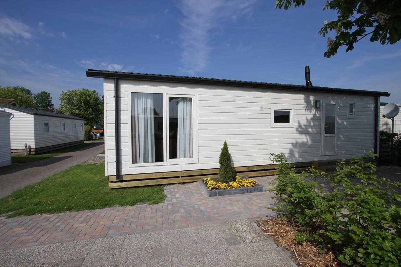 Ijsselmeer-Chalet Nr. 66 Molkwerum Luaran gambar
